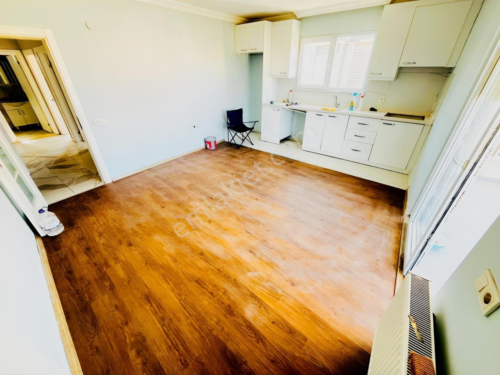 Gömeç Mithatpaşa Mah. 3. Kat 2+1 Açık Mutfak Kiralık Daire - Görsel 9
