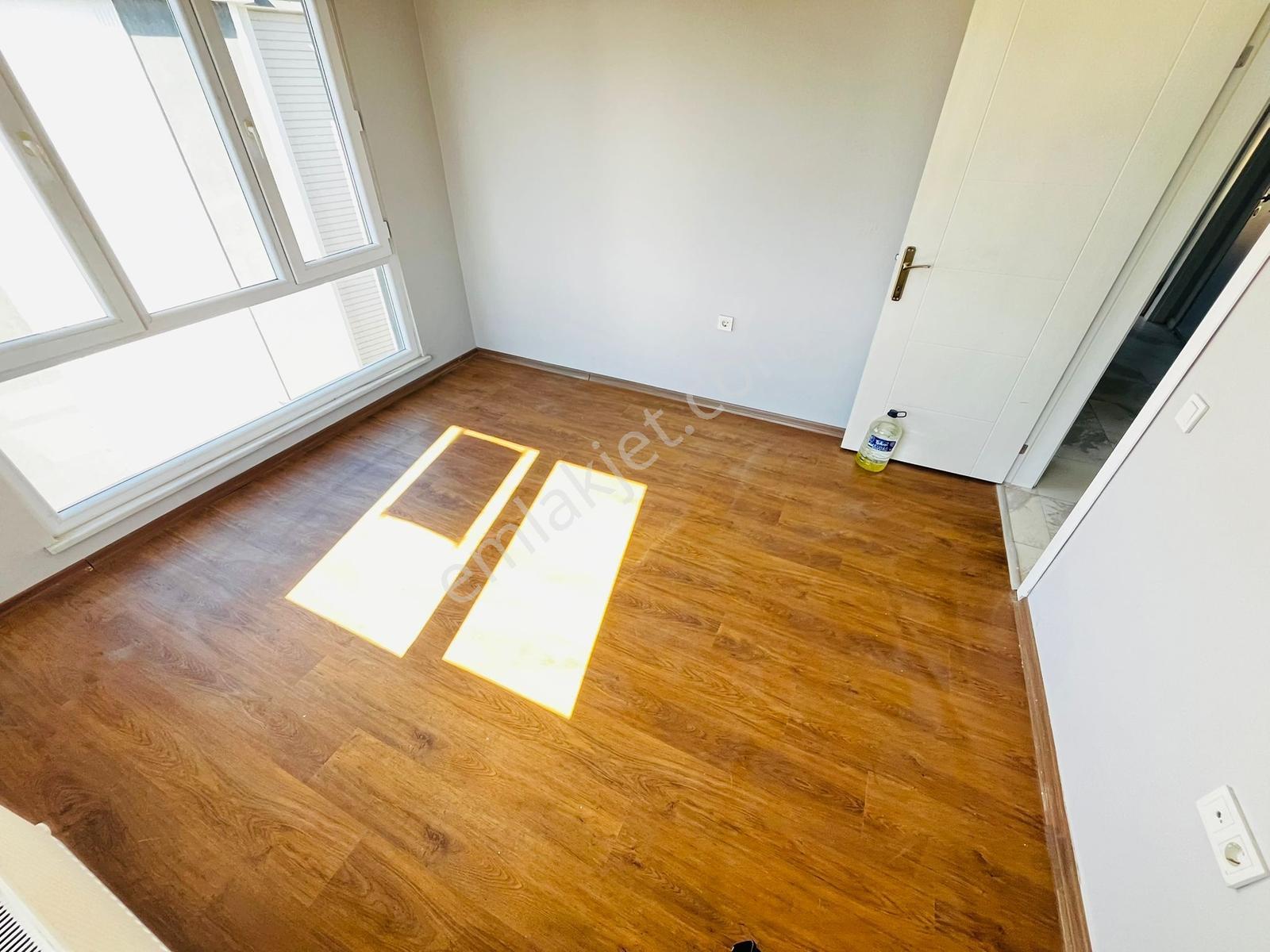 Gömeç Mithatpaşa Mah. 3. Kat 2+1 Açık Mutfak Kiralık Daire - Görsel 22