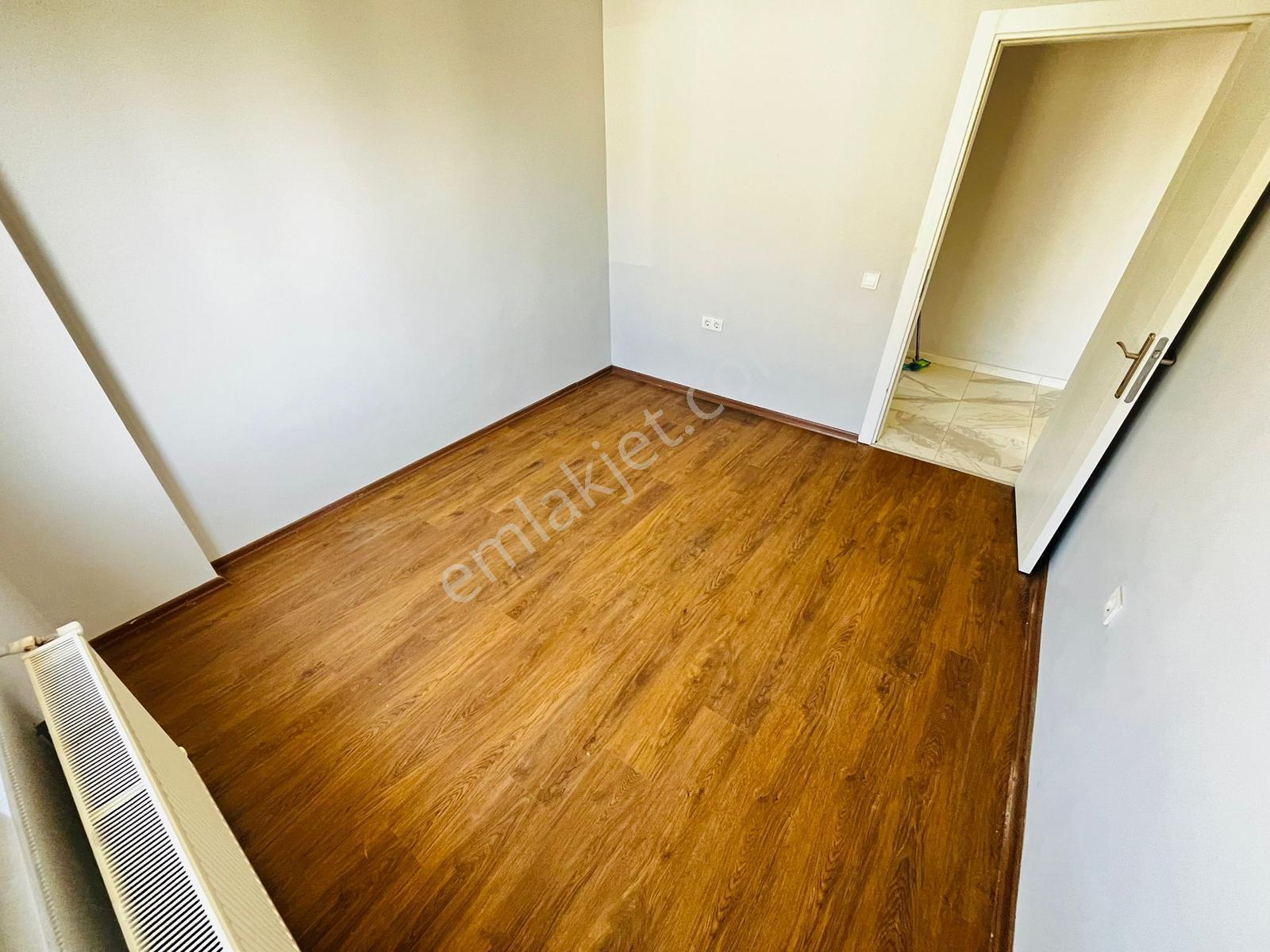 Gömeç Mithatpaşa Mah. 3. Kat 2+1 Açık Mutfak Kiralık Daire - Görsel 12