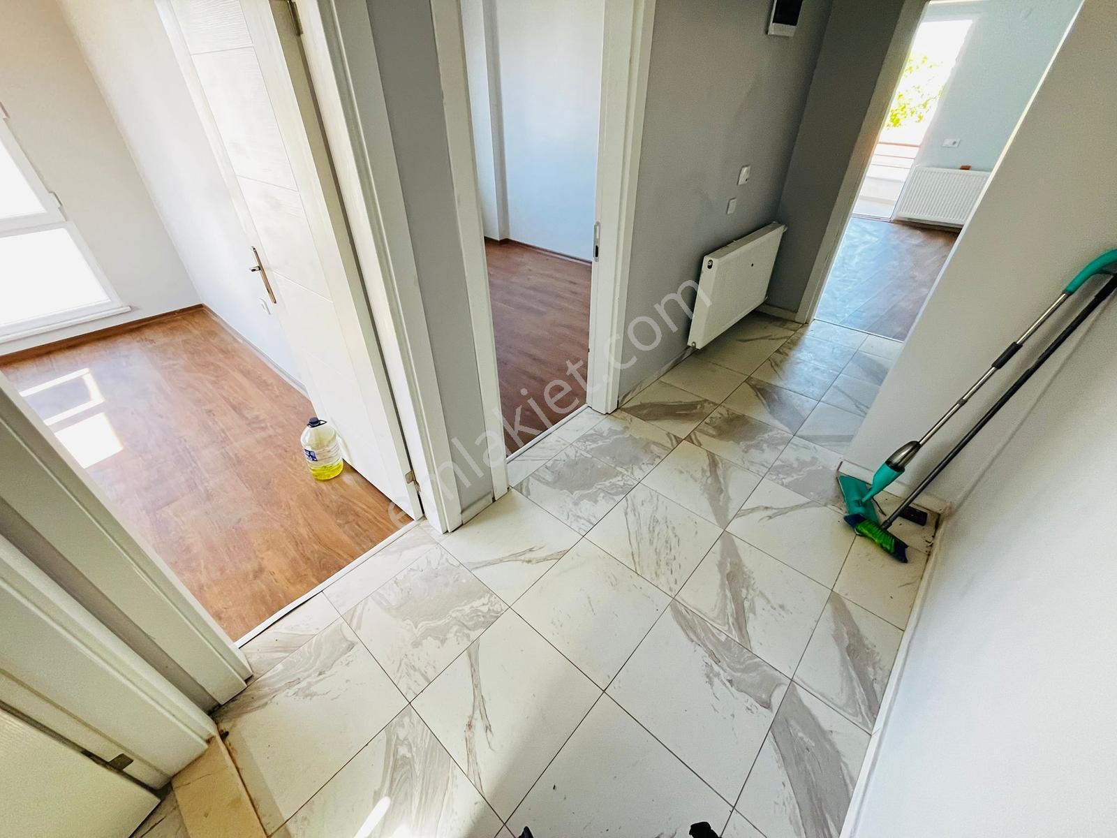 Gömeç Mithatpaşa Mah. 3. Kat 2+1 Açık Mutfak Kiralık Daire - Görsel 6