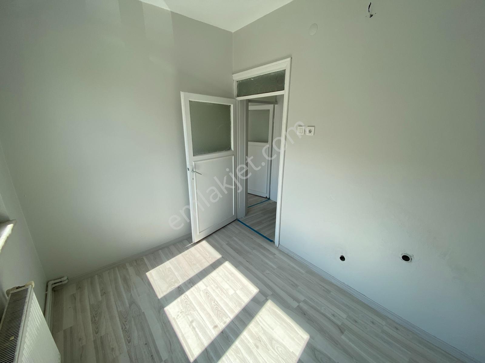 Bora Emlak'dan İnönü Mahallesi'nde Kiralık 3+1 Daire - Görsel 3