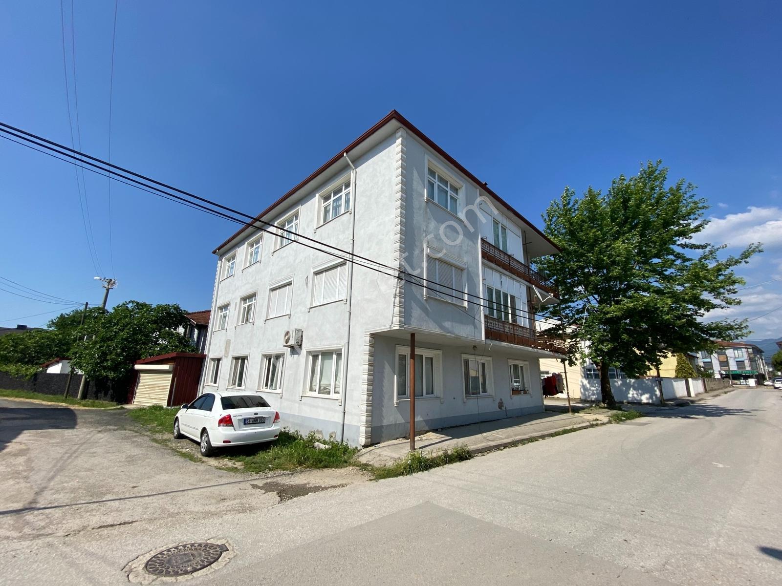 Bora Emlak'dan İnönü Mahallesi'nde Kiralık 3+1 Daire - Görsel 5