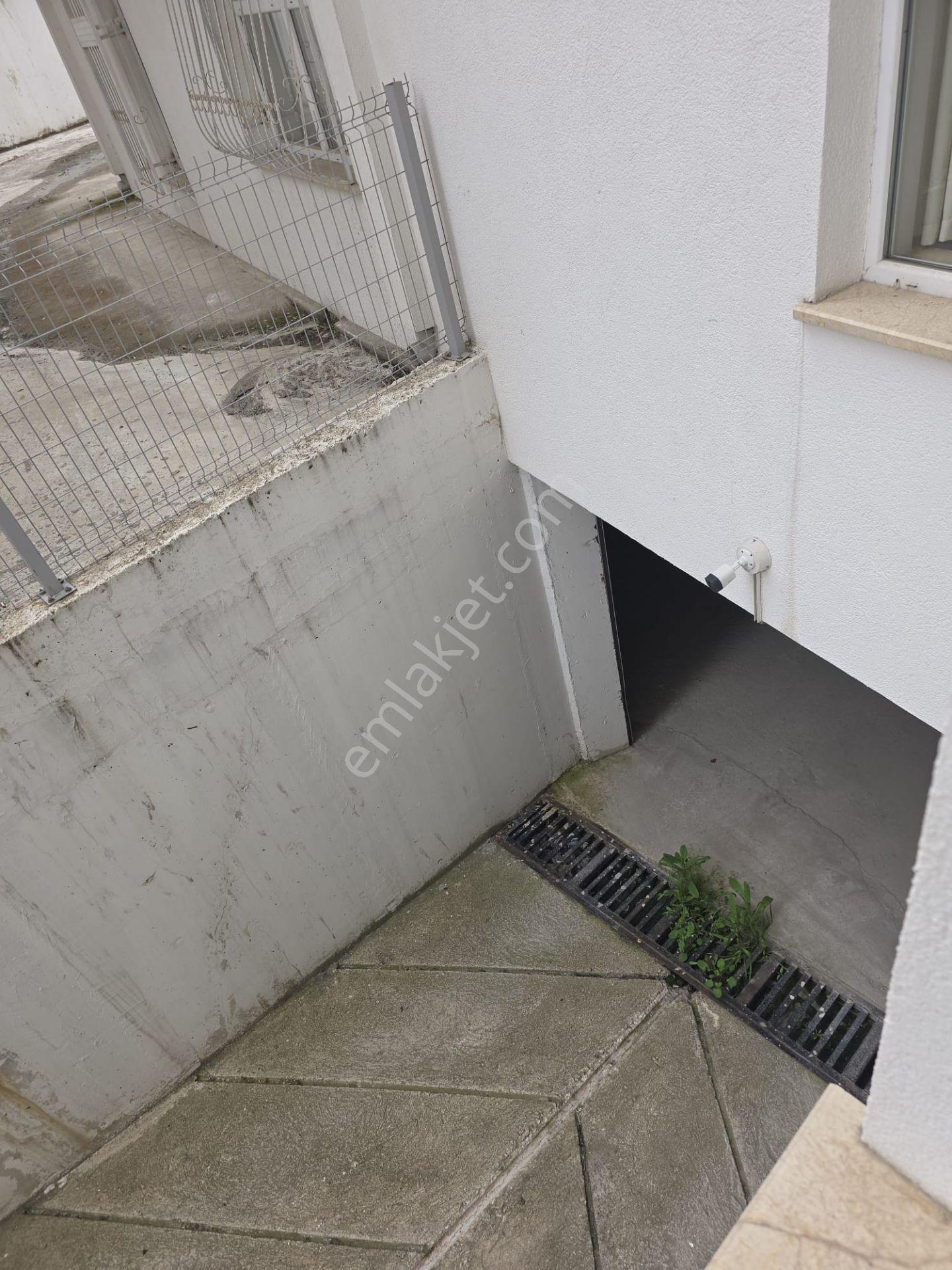 Kurtuluş ,teveküller Sk.ta ,eşyalı ,bağımsız ,kapalı Otoparklı ,arka Cepheli ,merkezi Sis. - Görsel 12