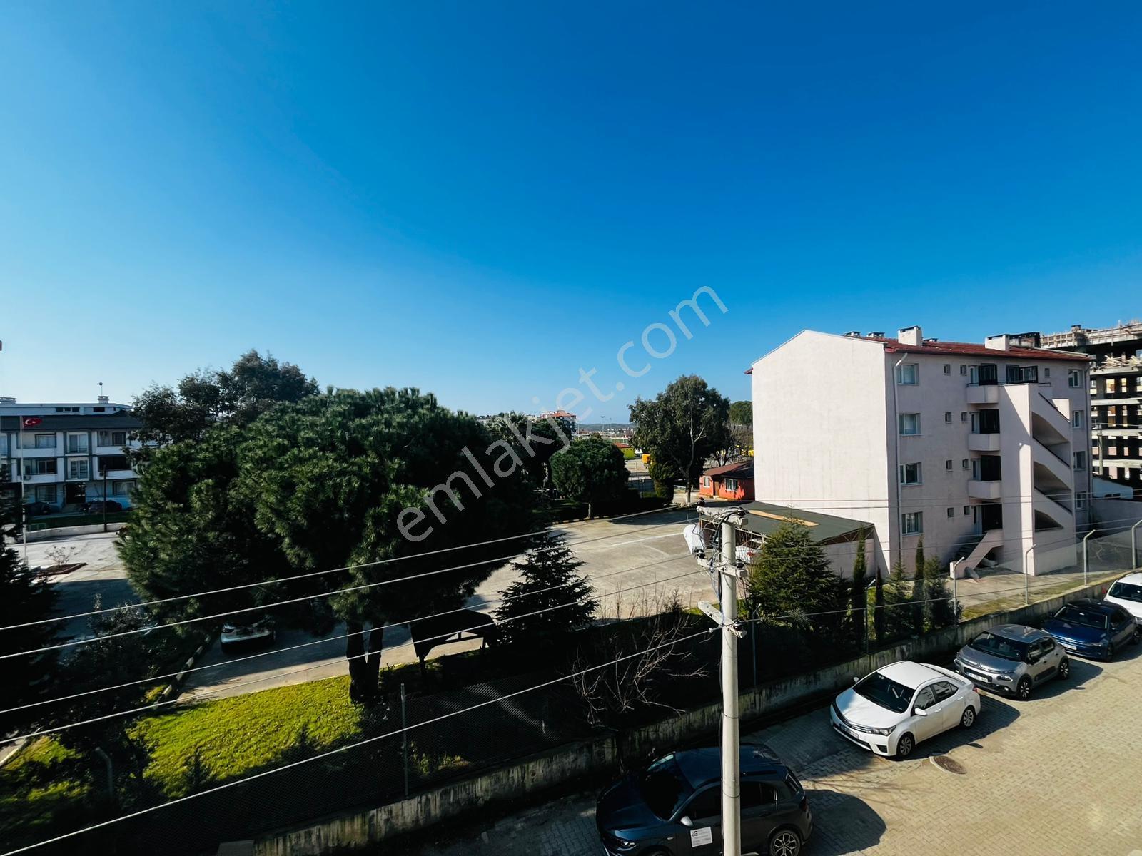 Gömeç Çarşı Merkezinde 1+1 Ara Kat Ön Cephe Kiralık Daire - Görsel 23