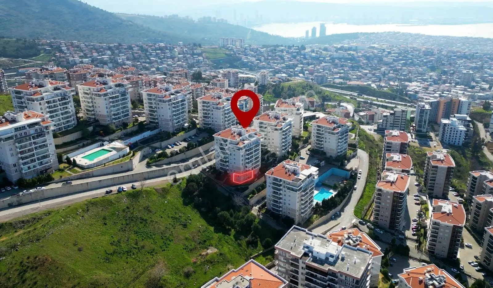 Körfez Mahallesinde Deniz Manzaralı Bahçeli Dubleks - Görsel 3