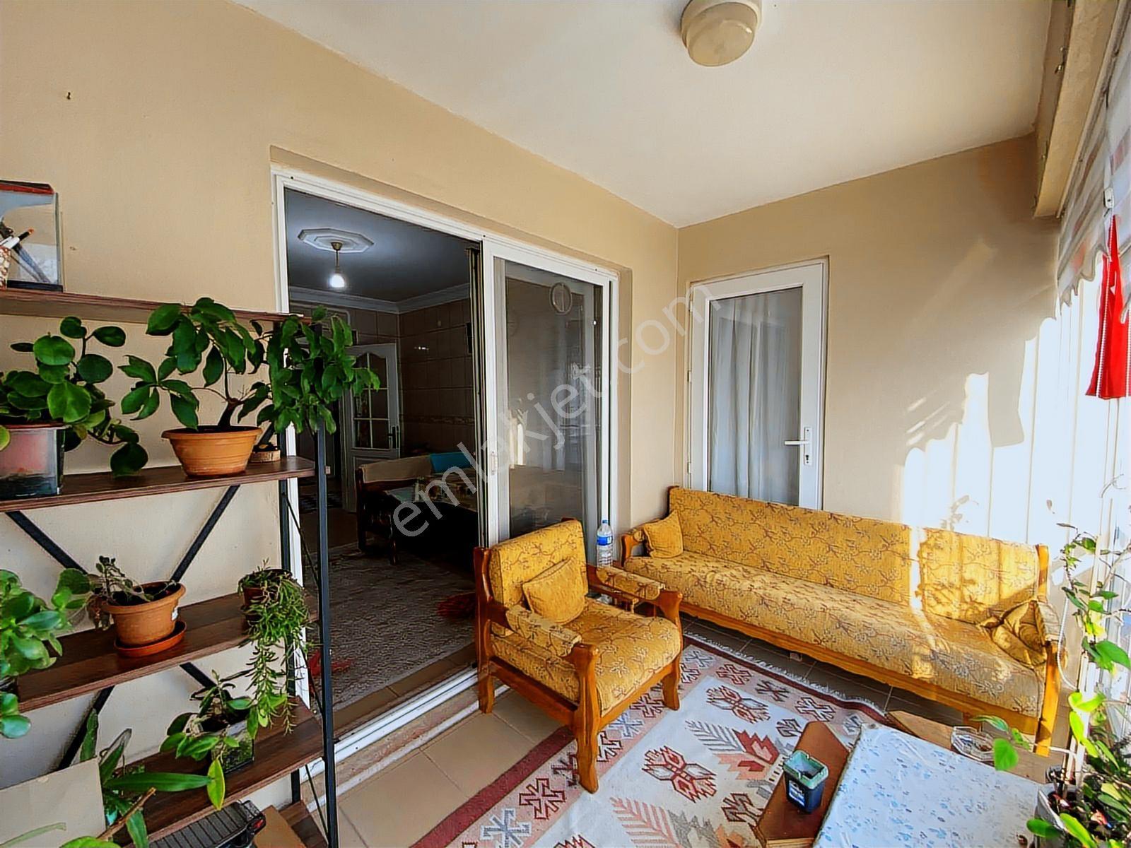 Tuhsavul Caddesinde Deniz Manzaralı 140 M2 3+1 - Görsel 16