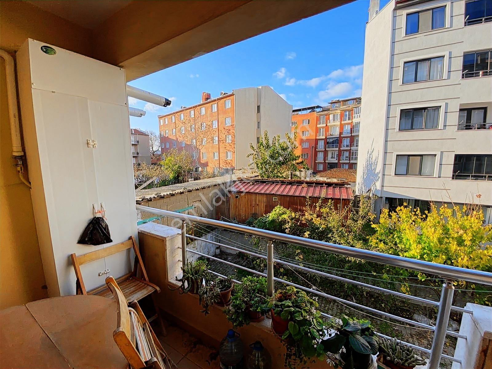 Tuhsavul Caddesinde Deniz Manzaralı 140 M2 3+1 - Görsel 9