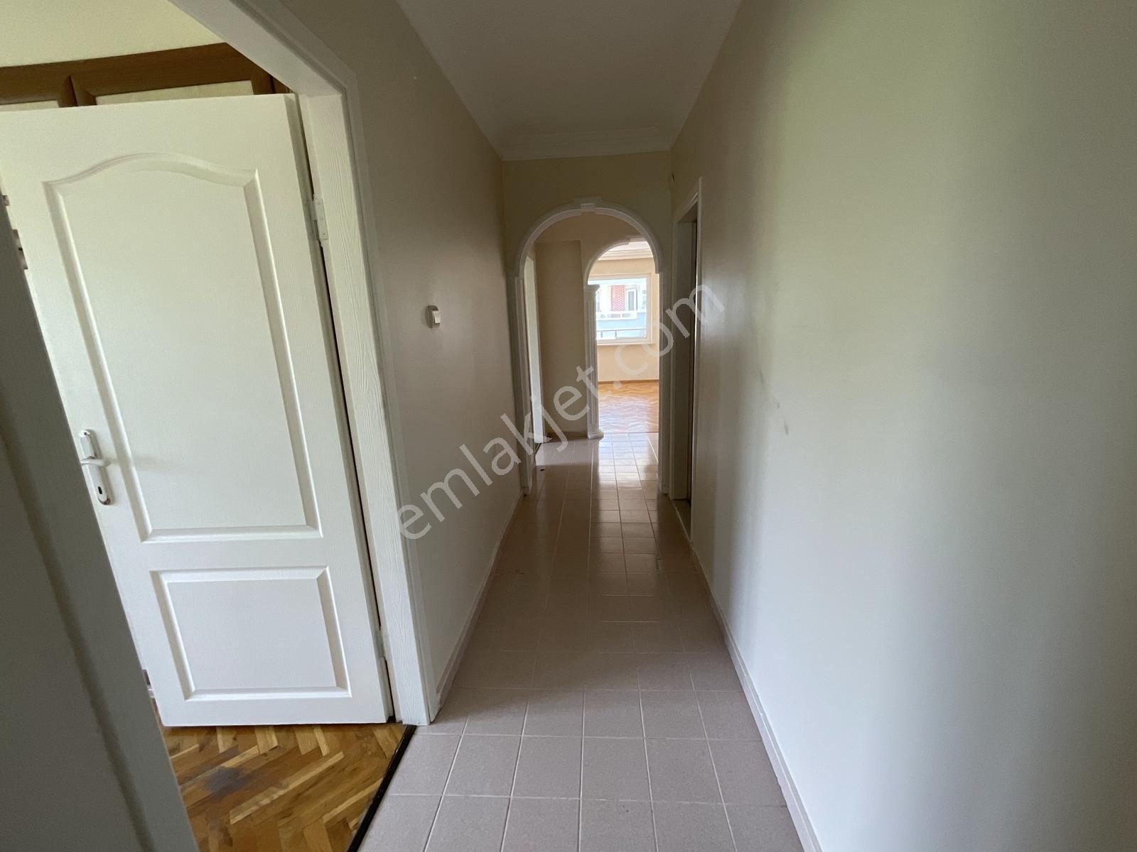 Remax Advantage - Koru Kent Sitesinde Kiralık 3+1 Havuzlu Daire - Görsel 11