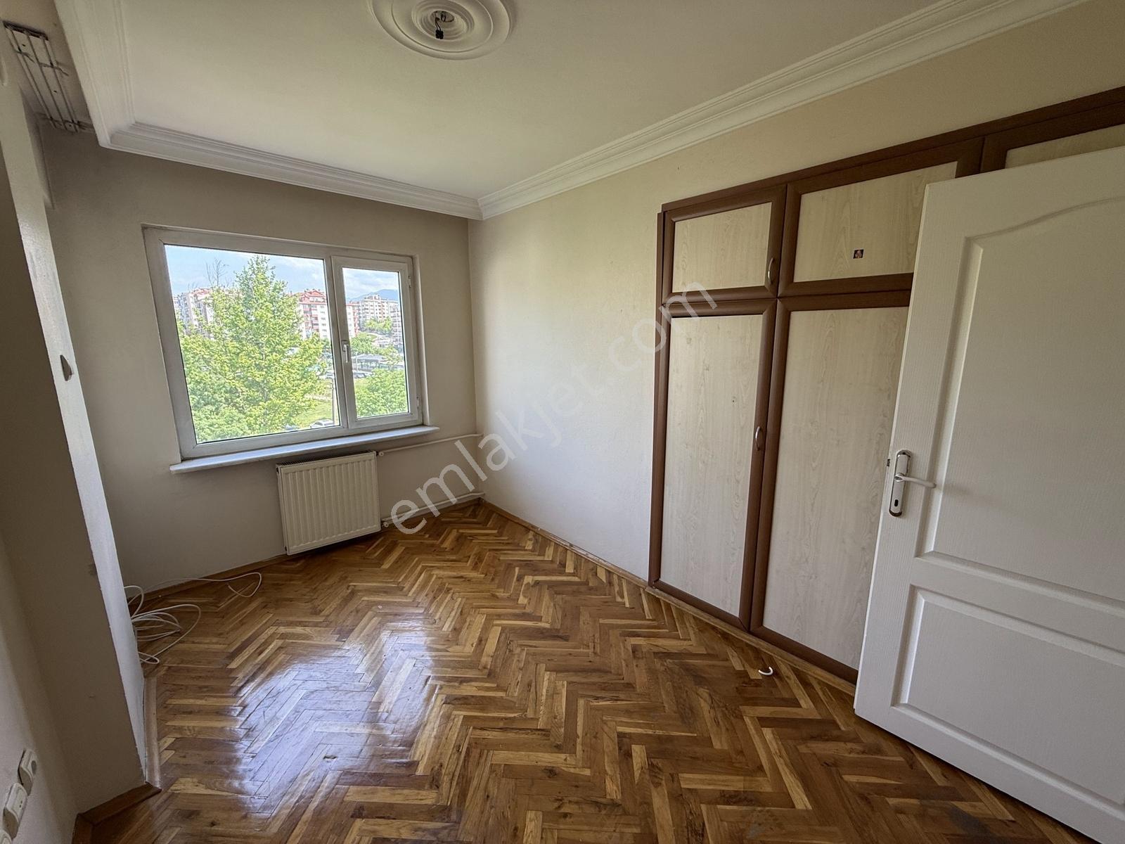 Remax Advantage - Koru Kent Sitesinde Kiralık 3+1 Havuzlu Daire - Görsel 15