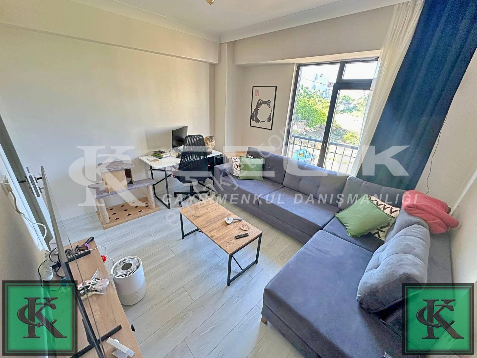Çelikten Yeni Mahallede 2+0 Arakat Kiracılı Acil Satılık Daire - Görsel 7