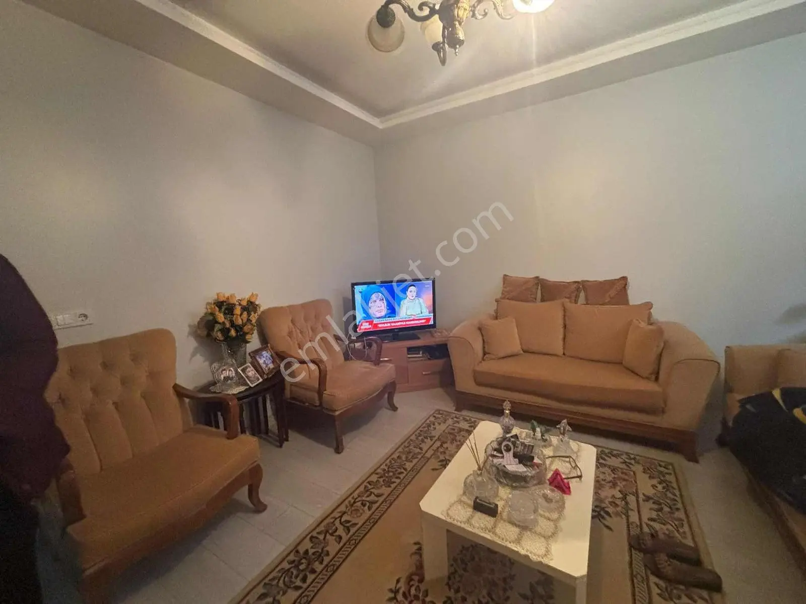 Uzunoğlu Emlak Tan Güngören Güven Mah 2+1 B. Katı Daire