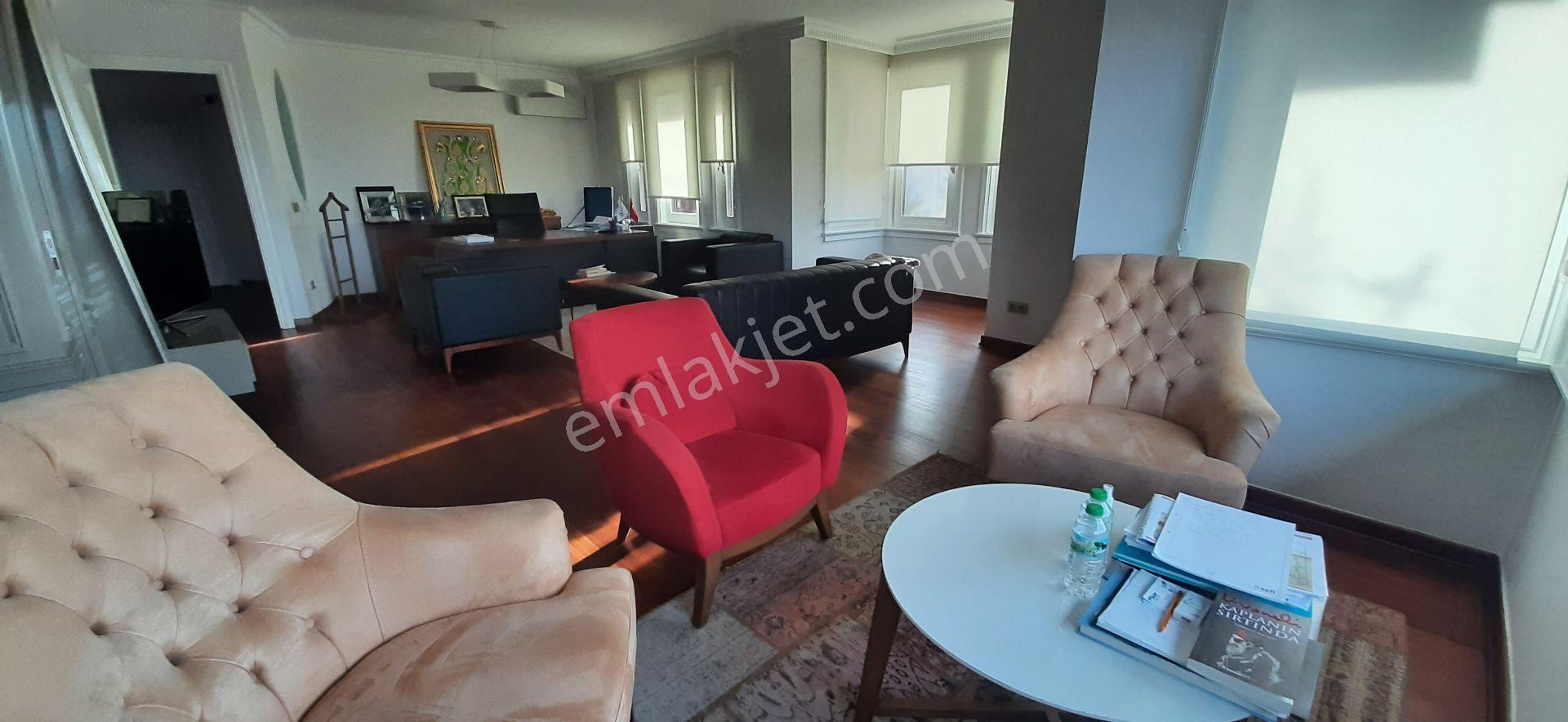 Çengelköy'de Boğaz Manzaralı Villa Asude Konaklarında 4+4 380 M2 - Görsel 18