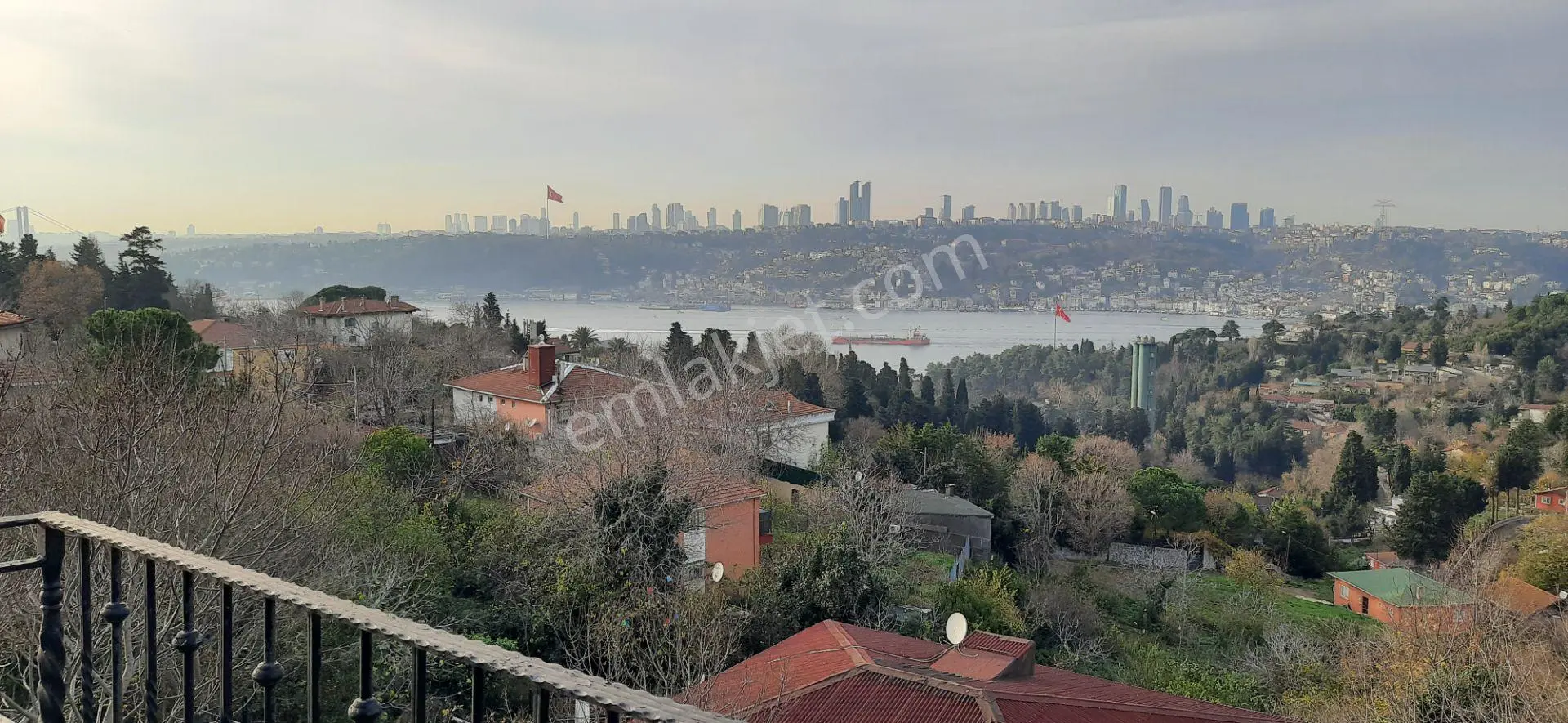 Çengelköy'de Boğaz Manzaralı Villa Asude Konaklarında 4+4 380 M2