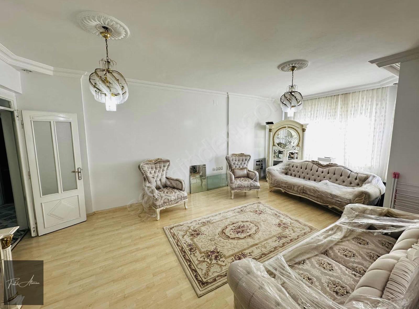 İster Eşyalı İster Eşyasız Kiralık Arakat 3+1 Daire - Görsel 6
