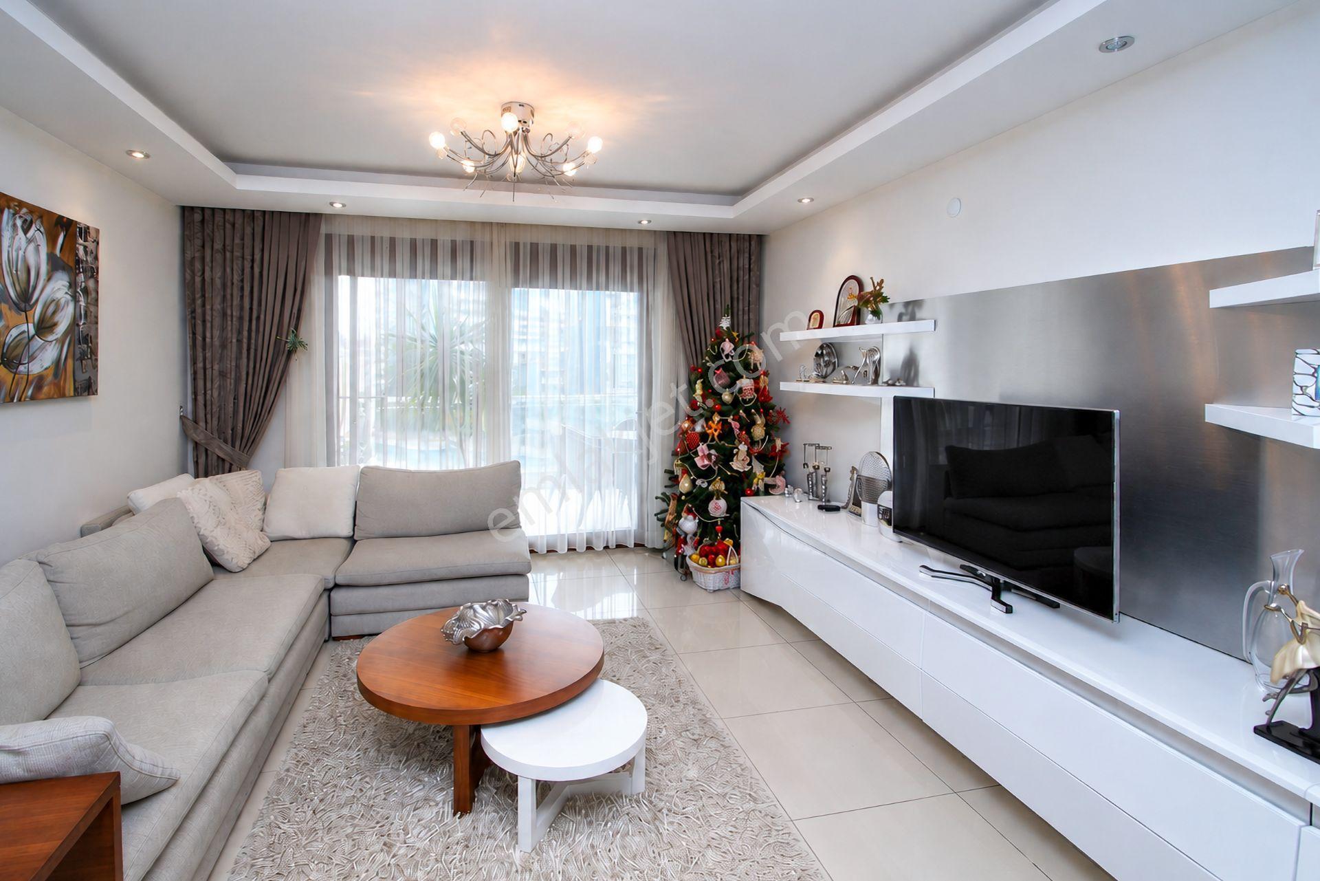Cikcilli'de Prestijli Sitede Geniş Eşyalı 2+1 Daire - Görsel 4
