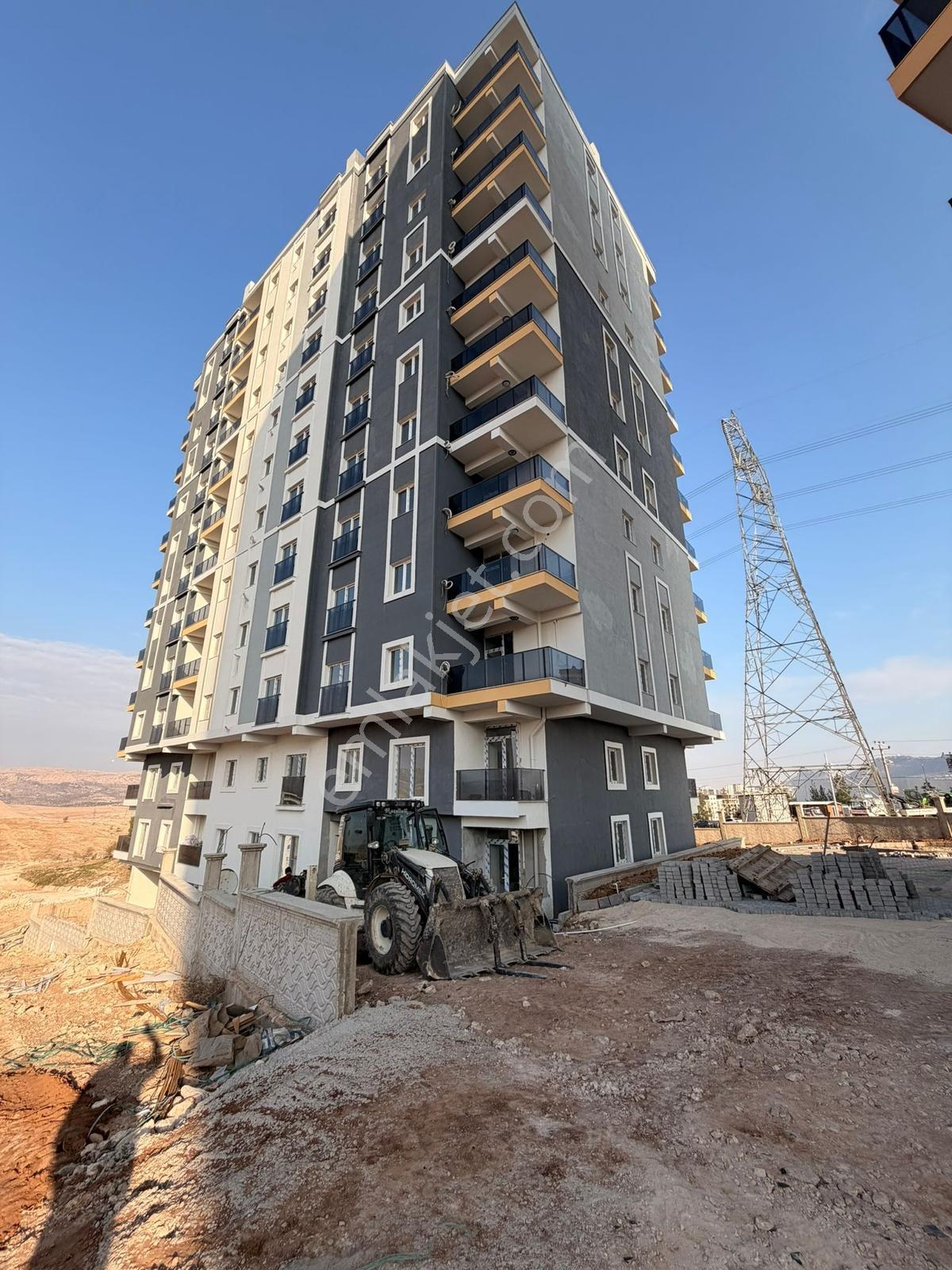 Barak Emlak'tan 112 Yanı Cadde Üstü Satılık 2+1 Lüks Dairemiz