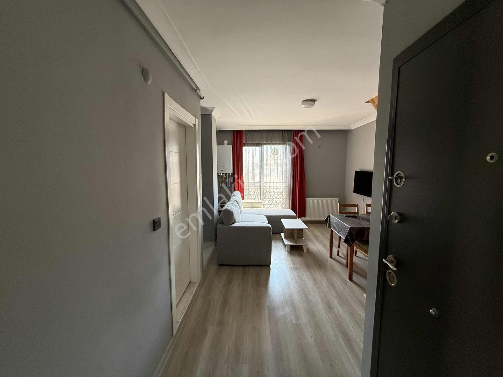 Kayışdağ Mah.y Tepe Ünv 300 Metre 1+1.4 Kat Ful Eşyalı 40m2 - Görsel 19