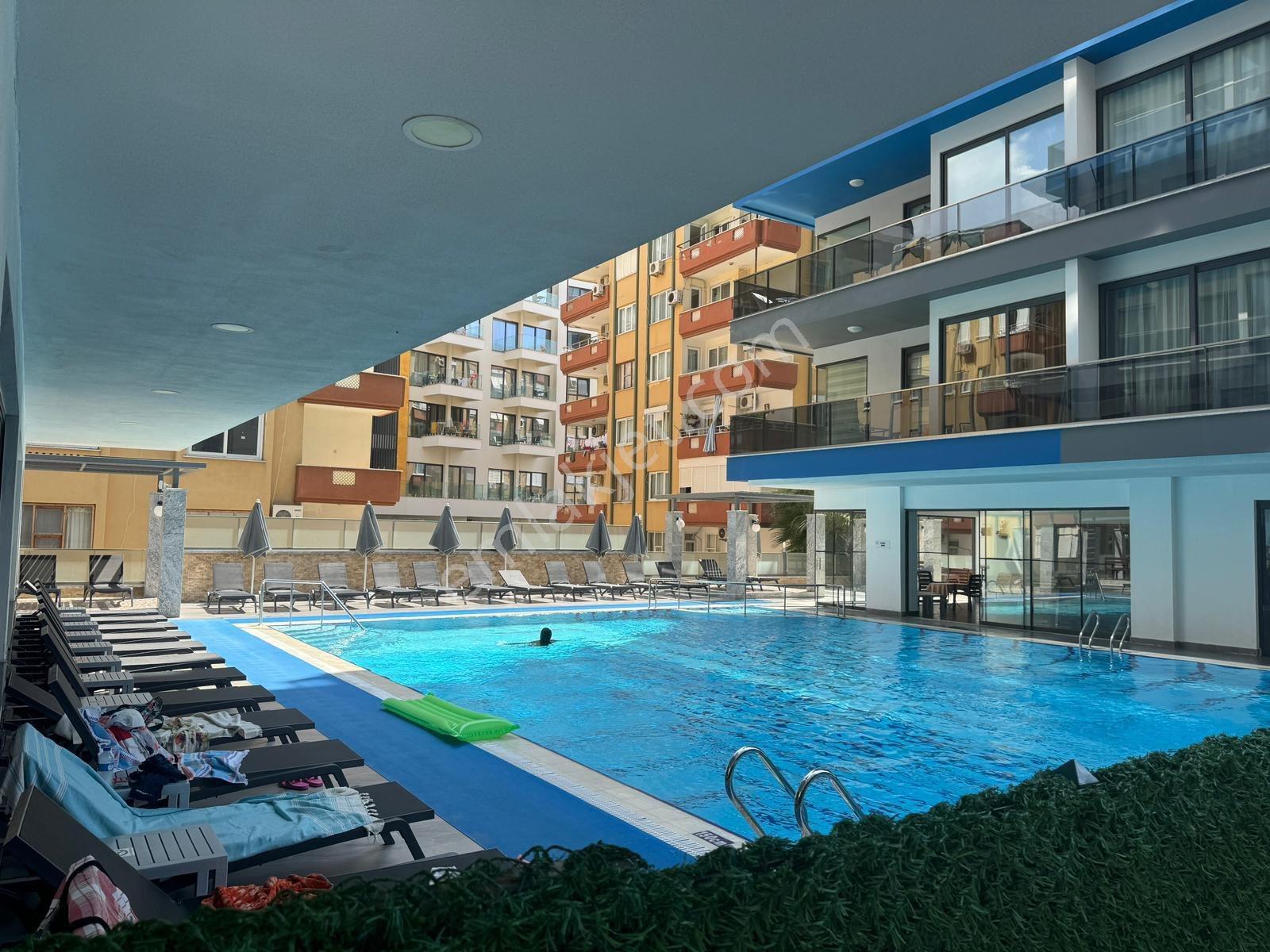 Denize Sıfır Eşyalı 2+1 Havuz & Deniz Manzaralı Muhteşem Site - Görsel 4