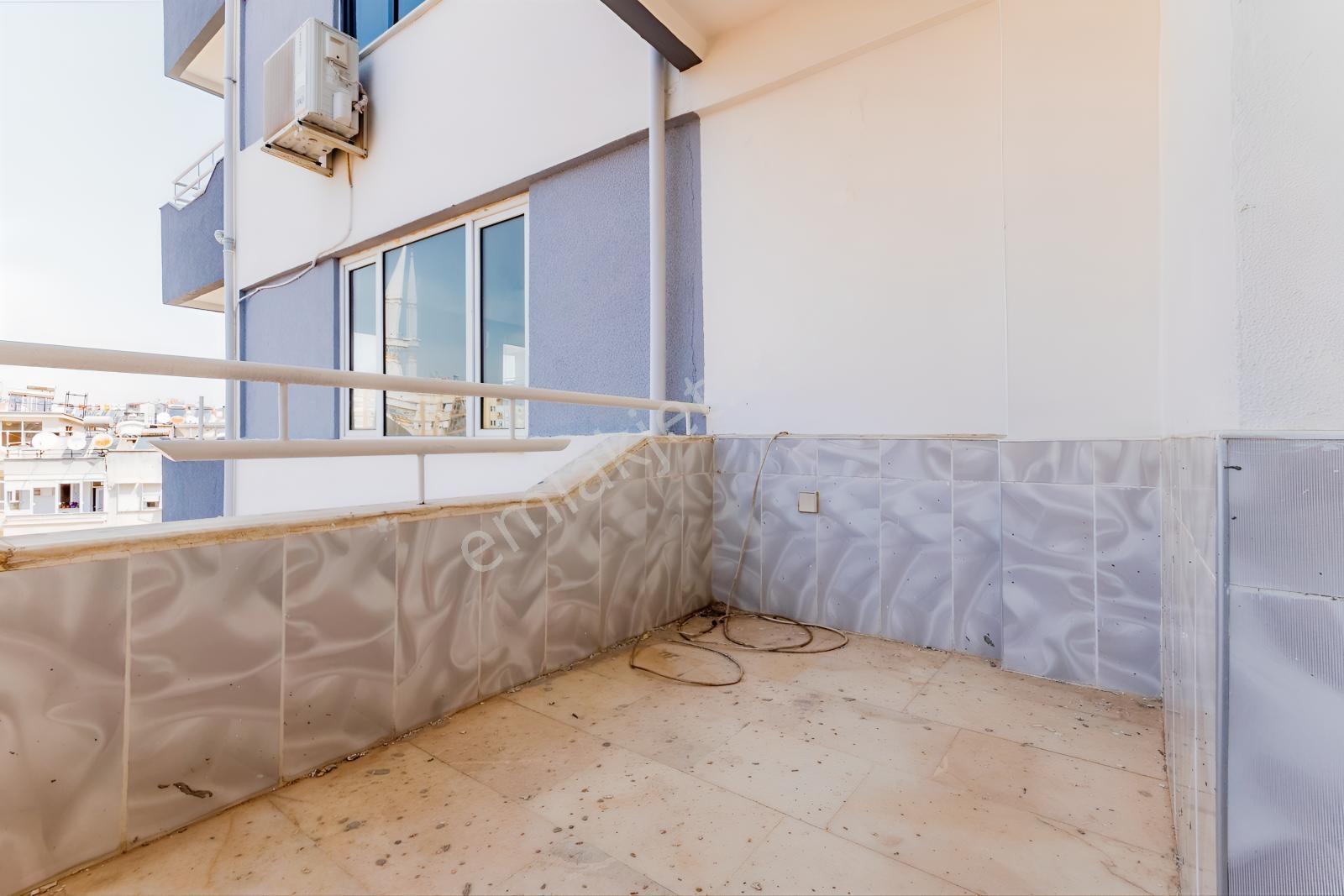 Yeşilbahçe 19 Mayıs Sitesi Havuzlu 3+1 Satılık Daire - Görsel 11
