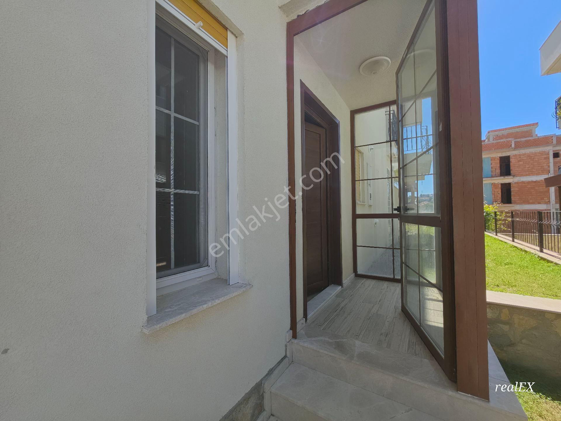 Özdere Çukuraltı Merkezde Geniş Odalı 3+1 Villa - Görsel 31