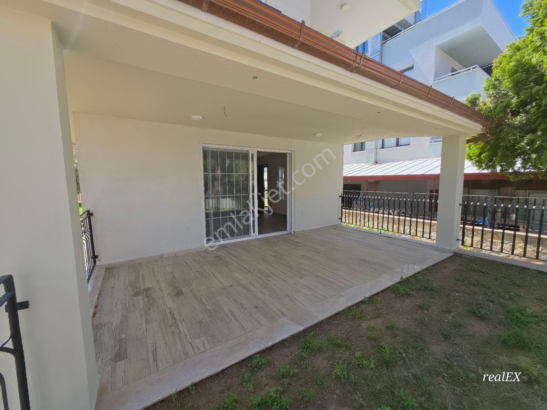 Özdere Çukuraltı Merkezde Geniş Odalı 3+1 Villa - Görsel 32