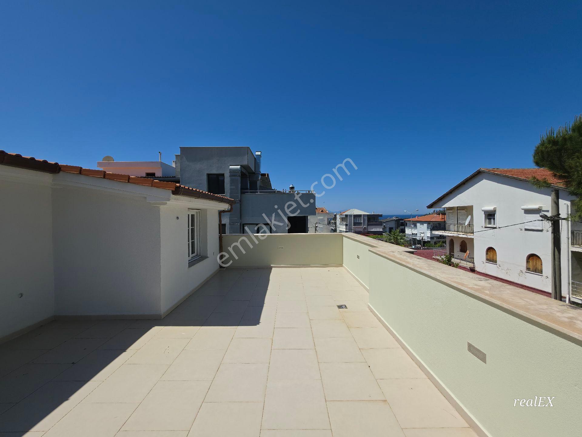 Özdere Çukuraltı Merkezde Geniş Odalı 3+1 Villa - Görsel 12