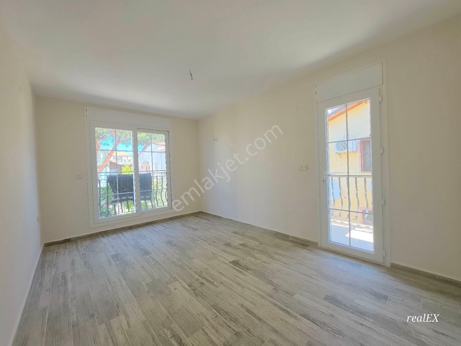 Özdere Çukuraltı Merkezde Geniş Odalı 3+1 Villa - Görsel 34