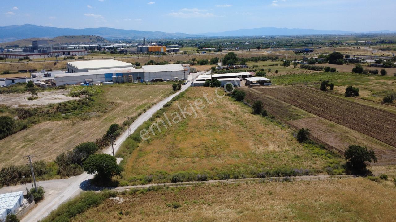 Helvacıda 8243m2 Yola Cephe Depoların Olduğu Yerde Tarla - Görsel 25