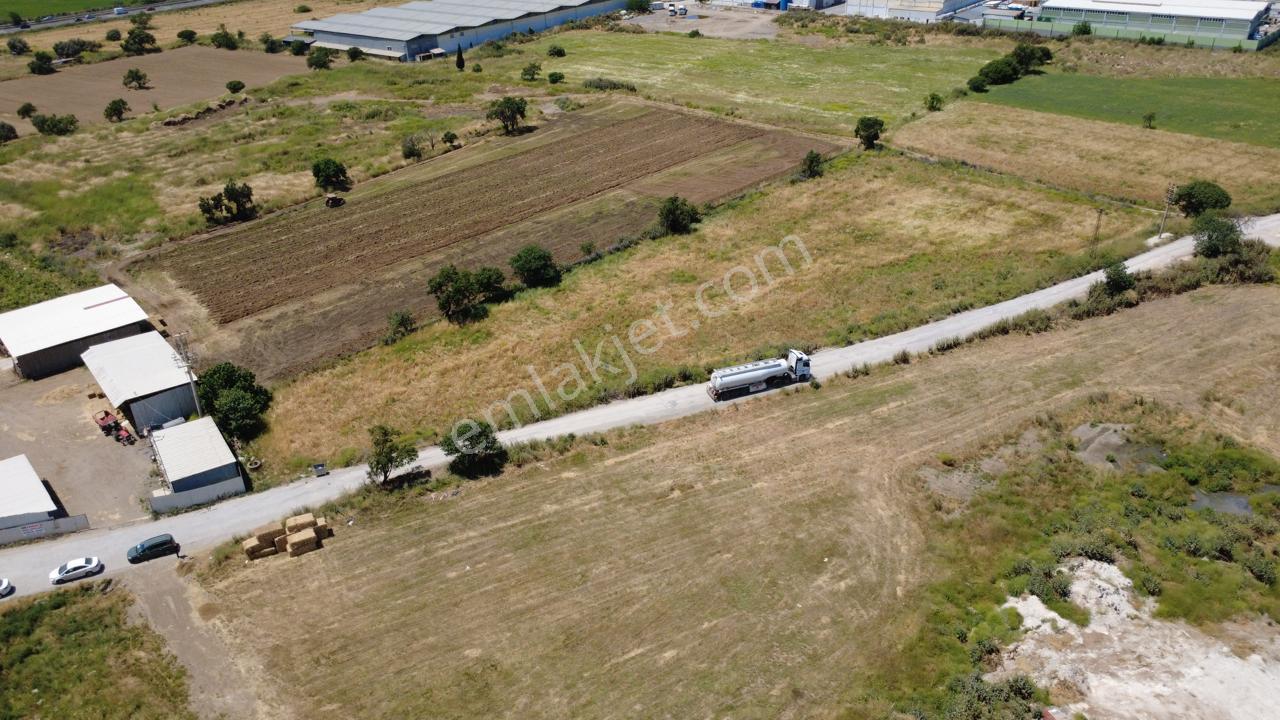 Helvacıda 8243m2 Yola Cephe Depoların Olduğu Yerde Tarla - Görsel 33