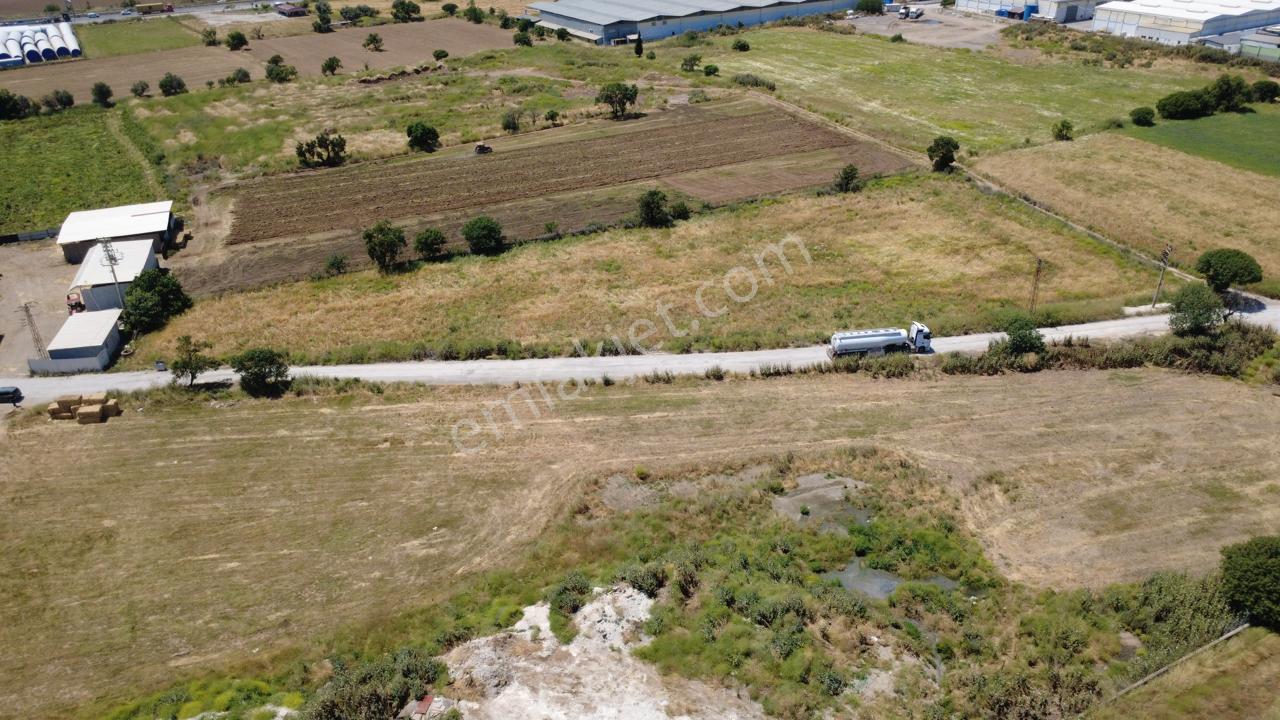 Helvacıda 8243m2 Yola Cephe Depoların Olduğu Yerde Tarla - Görsel 35