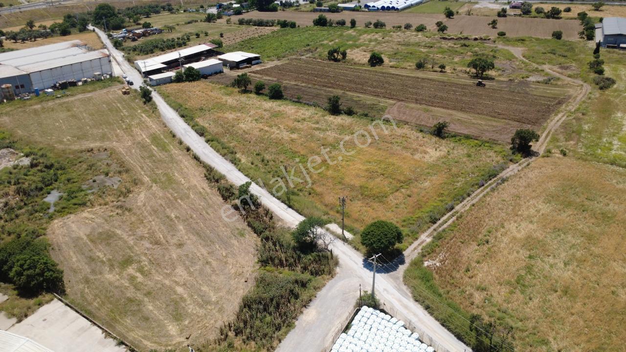 Helvacıda 8243m2 Yola Cephe Depoların Olduğu Yerde Tarla - Görsel 17