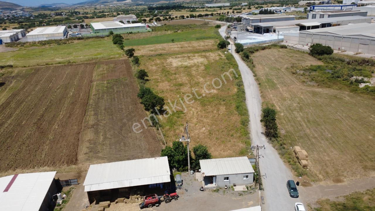 Helvacıda 8243m2 Yola Cephe Depoların Olduğu Yerde Tarla - Görsel 13