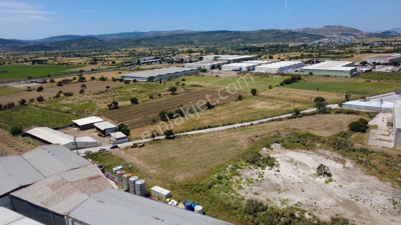Helvacıda 8243m2 Yola Cephe Depoların Olduğu Yerde Tarla - Görsel 5