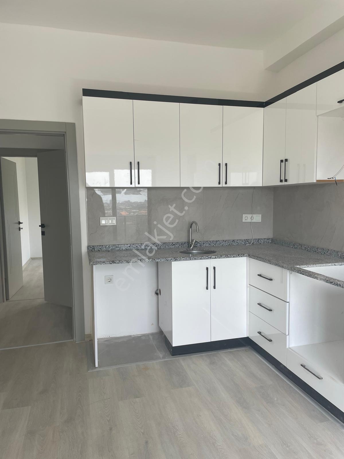 Alanya Cıplaklı 2*1 Boş Daire