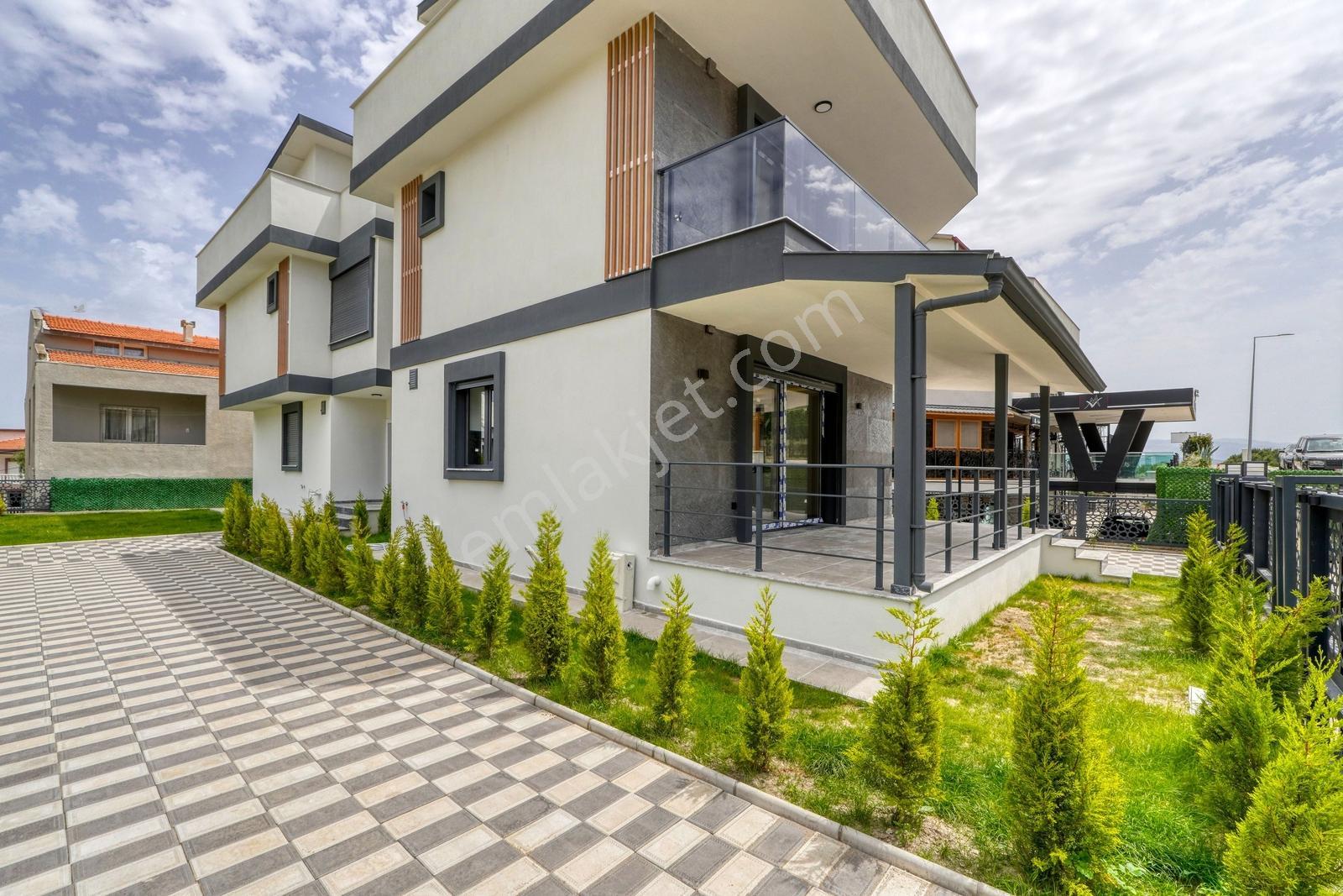 Urla İskelede Hem Yatırım Hem Yaşam Sıfır, Özel Girişli Villa - Görsel 11