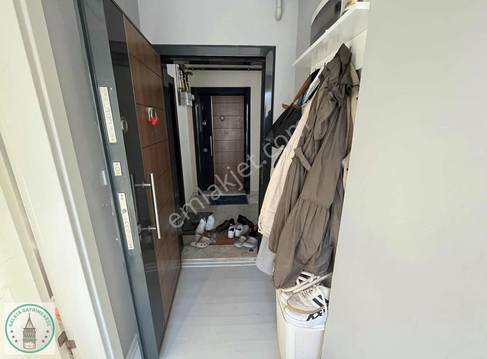 Galata'dan 1+1 Eşyalı Satılık Daire - Görsel 10