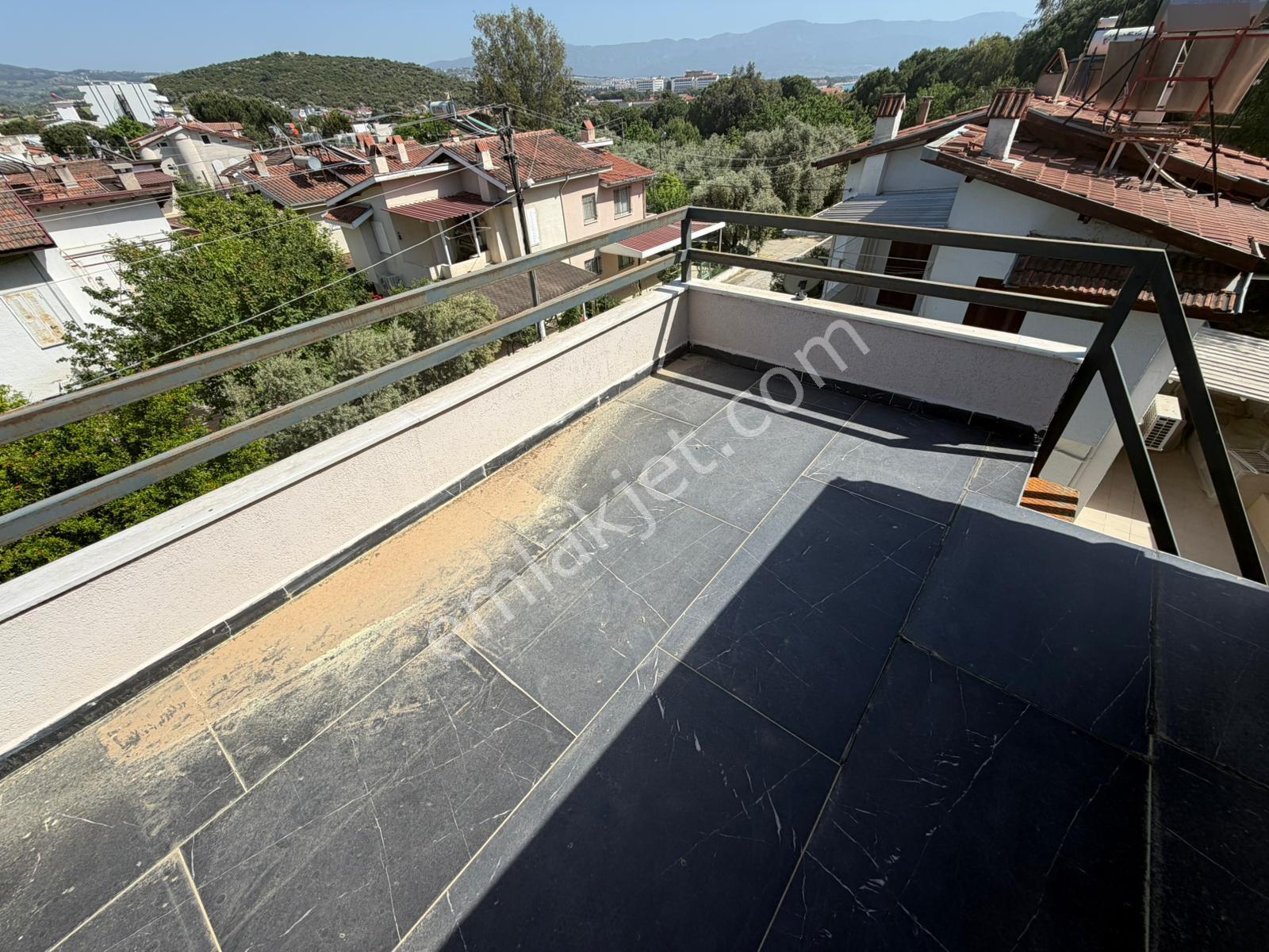 Özel Havuzlu Denize 200 Metre Bahçeli Villa - Görsel 31