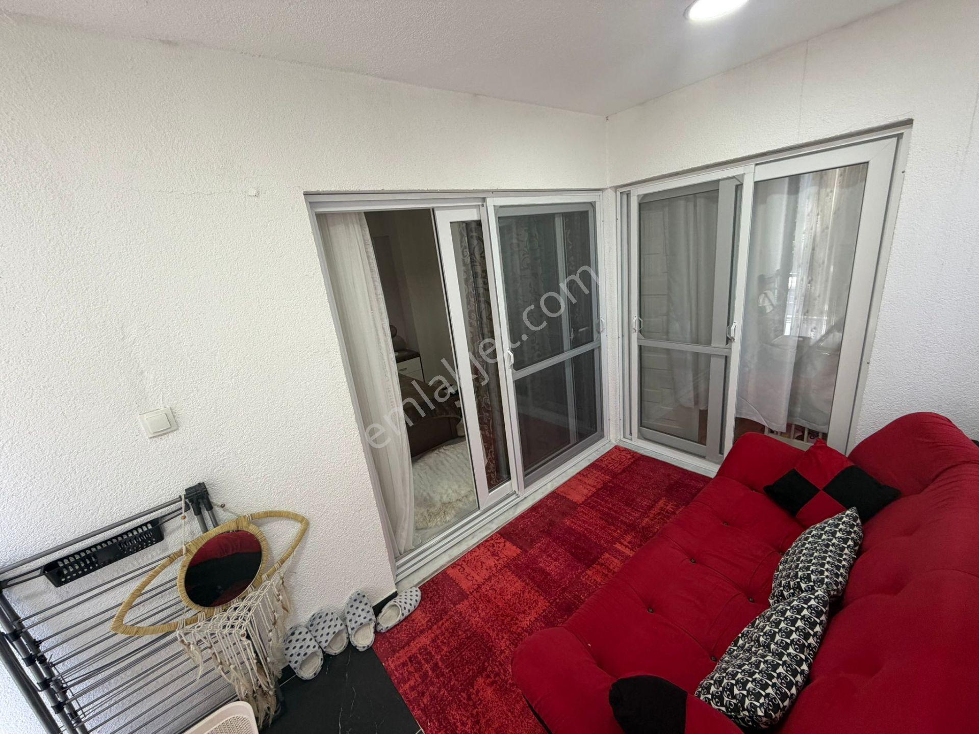 Özel Havuzlu Denize 200 Metre Bahçeli Villa - Görsel 23