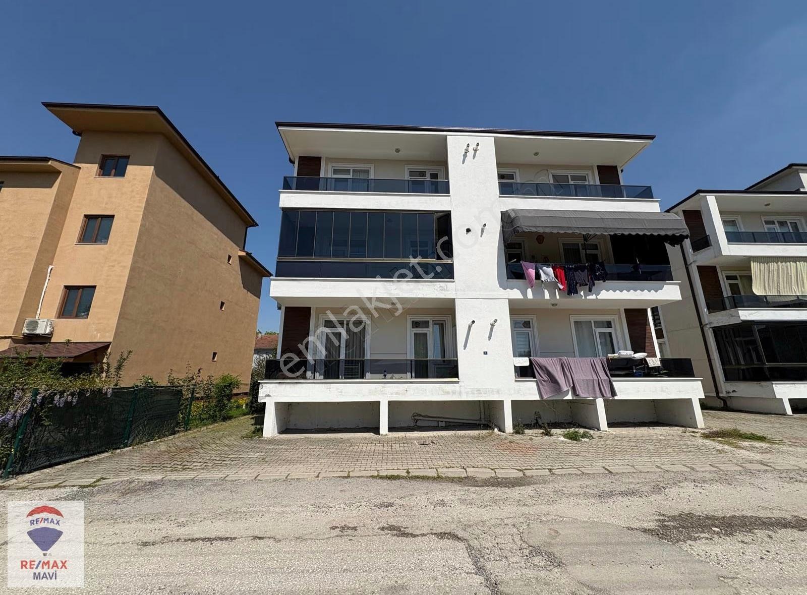 Re/max Mavi'den Yazlıkta 2+1 Ara Kat Kiralık Daire