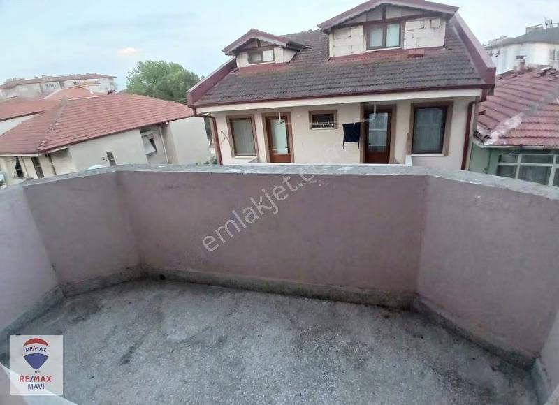 Remax Mavi'den Adapazarı'nda Merkezi 3+1 Kiralık Dairemiz - Görsel 3
