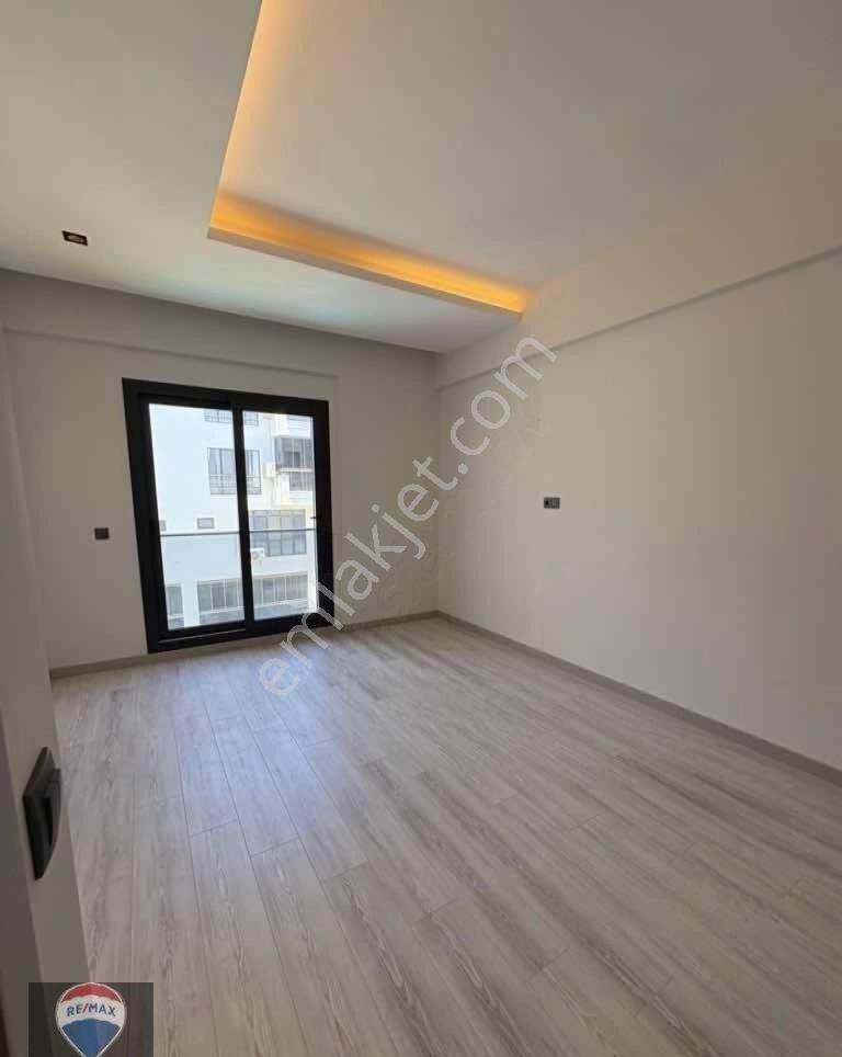 Havuzlu Site İçinde Kiralık 2+1 Daire - Görsel 28