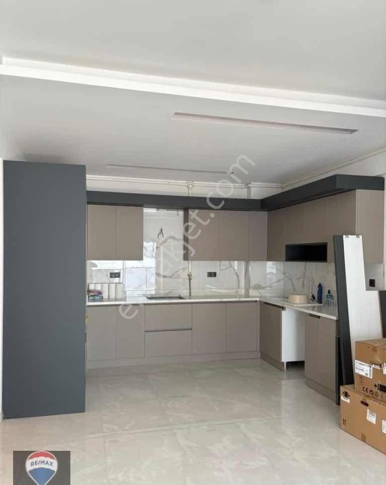 Havuzlu Site İçinde Kiralık 2+1 Daire - Görsel 13