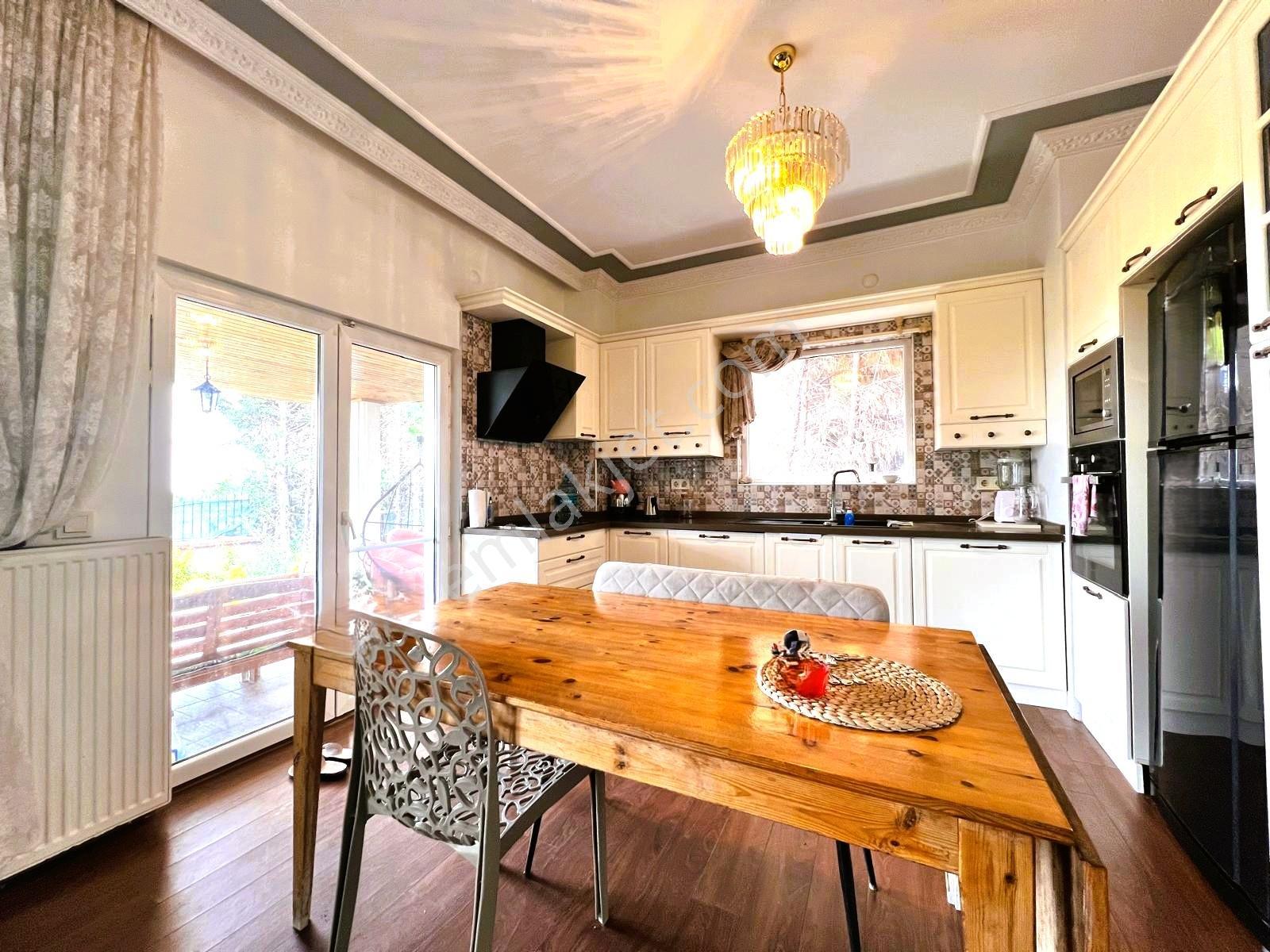 İstanbul Silivri Ortaköy De Emsalsiz 5+1 Acil Satılık Villa !! - Görsel 9