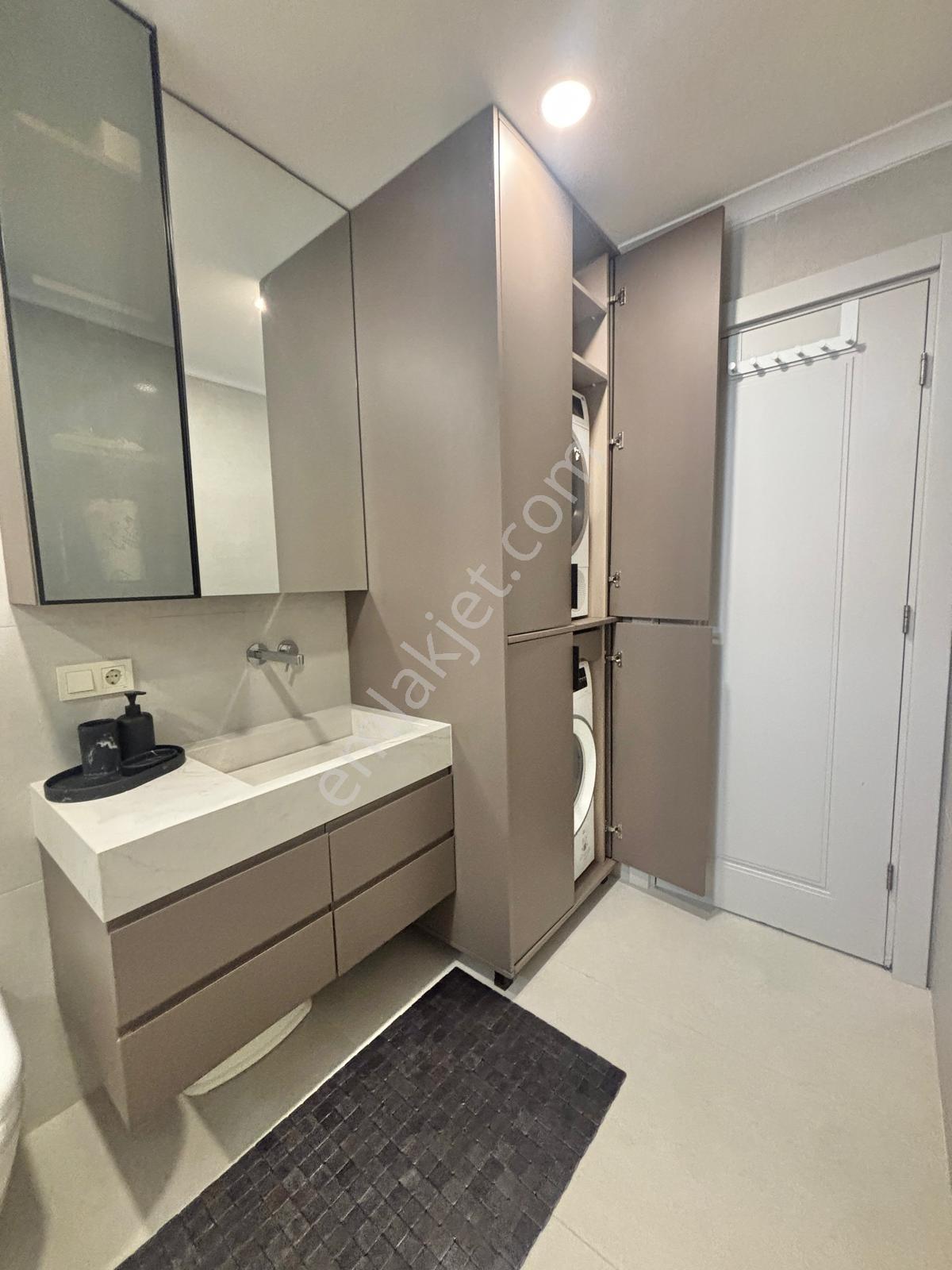 Erenköy Divanın Sokağında 180 M2 4+1 Balkonlu Daire - Görsel 25