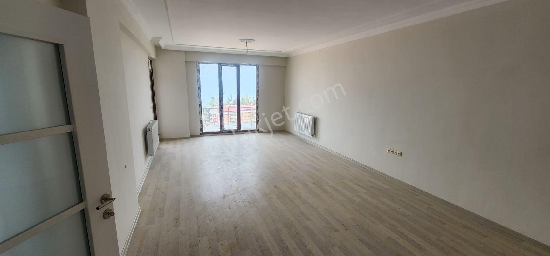 Yomra Haliç Park Sitesinde Satılık Daire - Görsel 11