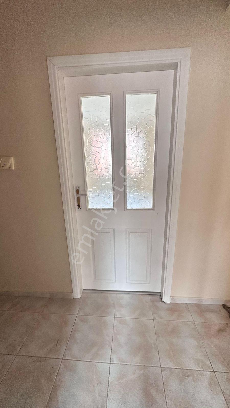 Reşadiye Mahalesi'inde 3+1 Kiralık Ara Kat Daire - Görsel 9