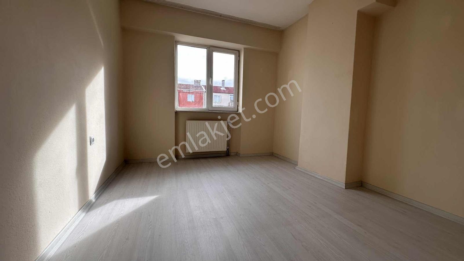 Reşadiye Mahalesi'inde 3+1 Kiralık Ara Kat Daire - Görsel 10