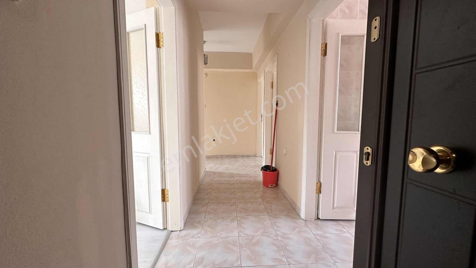 Reşadiye Mahalesi'inde 3+1 Kiralık Ara Kat Daire - Görsel 4