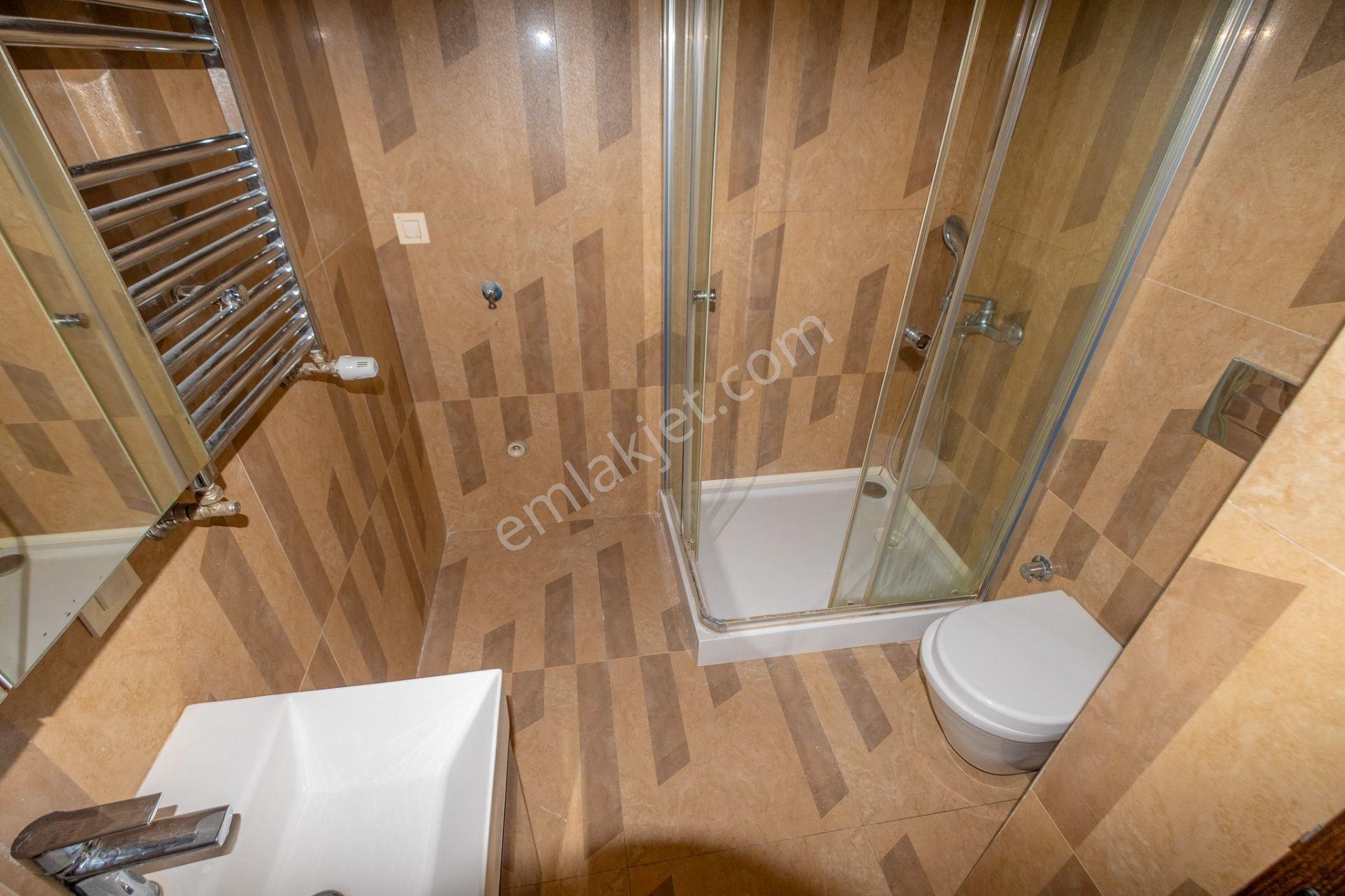 Nef 22 Ataköy'de Büyük 1+1 Satılık Residence Büyük Balkonlu - Görsel 11