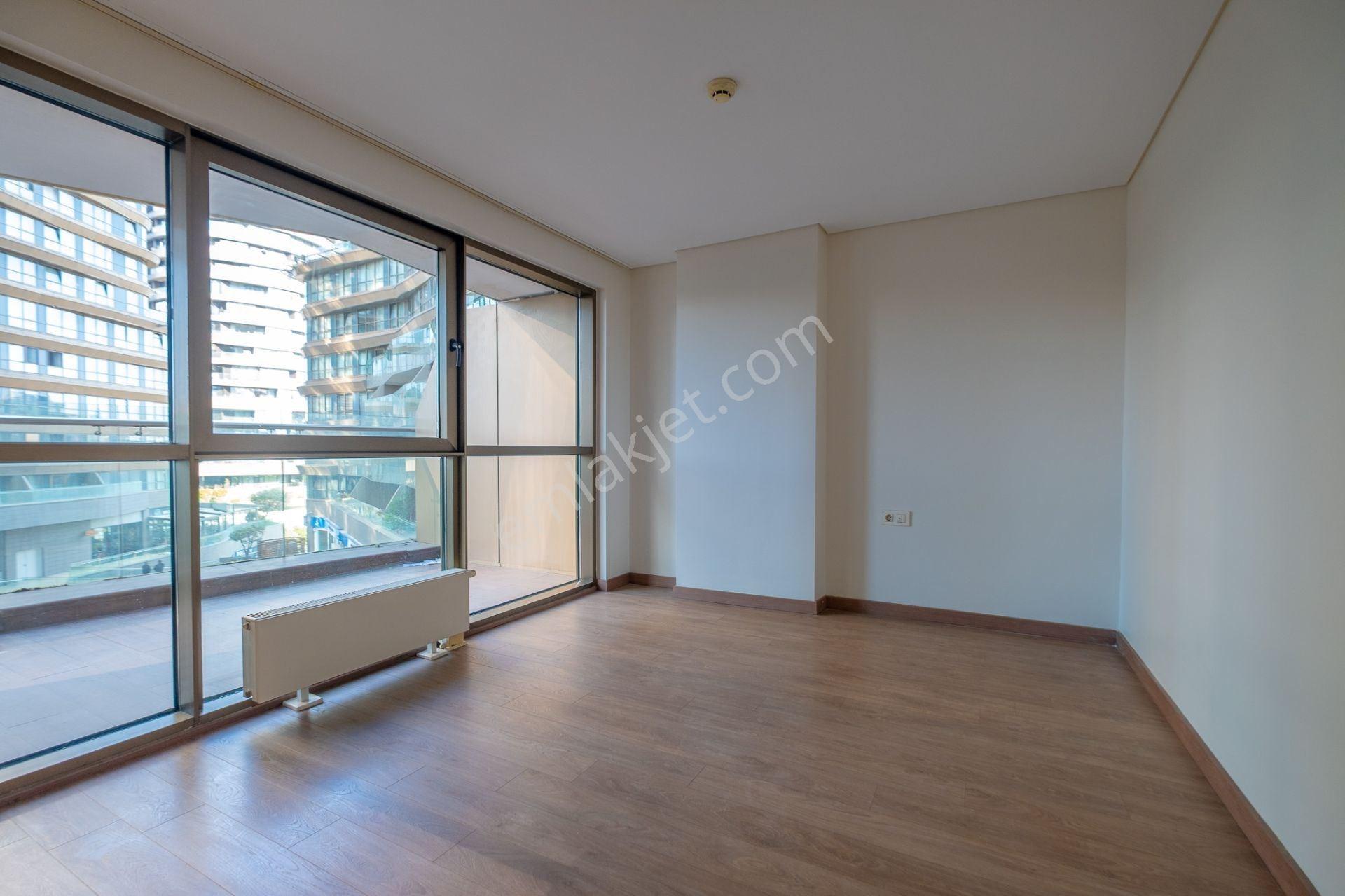 Nef 22 Ataköy'de Büyük 1+1 Satılık Residence Büyük Balkonlu - Görsel 12